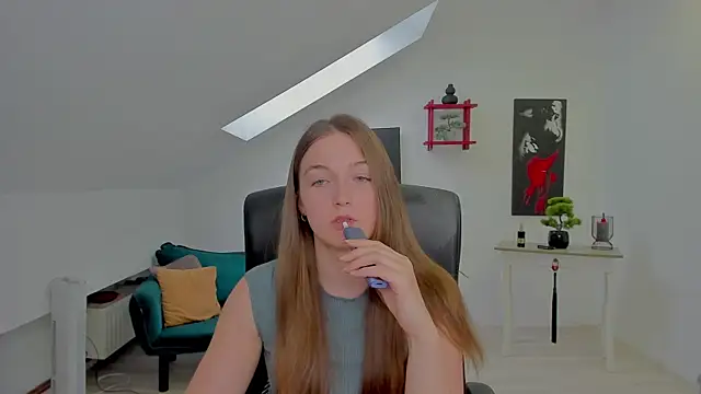 Snapshot of AnneWilsonn chatting on 05-18-26, 06:51 AnneWilsonn online show from 05-18-26, 06:51