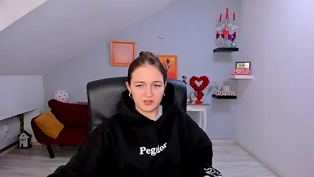 AnneWilsonn online show from 02-12-26, 01:22