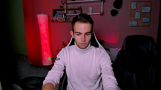 astren villo online show from 11-16-25, 06:51