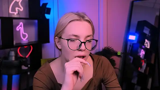 sendi cais online show from 11-28-25, 11:10