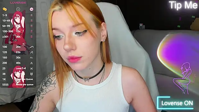 Snapshot of MeganNewCat chatting on 06-07-26, 09:31 MeganNewCat online show from 06-07-26, 09:31