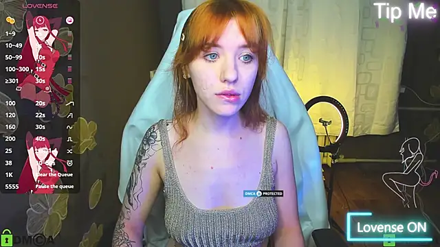 Snapshot of MeganNewCat chatting on 05-08-26, 07:39 MeganNewCat online show from 05-08-26, 07:39
