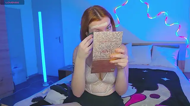 MeganNewCat online show from 12-04-25, 07:18