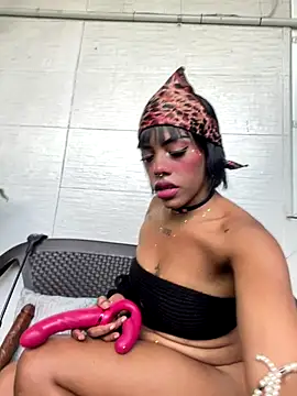 NovaFoxx online show from 10-27-25, 03:24