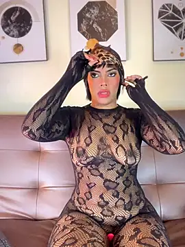 NovaFoxx online show from 04-17-26, 04:10