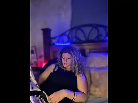 queenkelly1234 online show from 04-08-26, 07:21