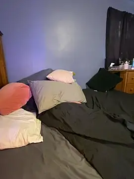 queenkelly1234 online show from 03-18-26, 06:42