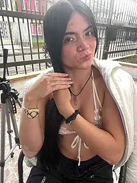 Snapshot of PamelaJonsom_ chatting on 04-28-26, 02:32 PamelaJonsom online show from 04-28-26, 02:32