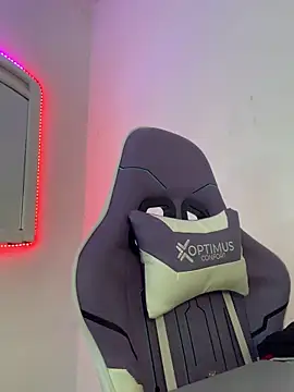 La-Gatiita-trans online show from 12-16-25, 02:10