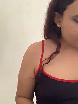 La-Gatiita-trans online show from 10-30-25, 02:58