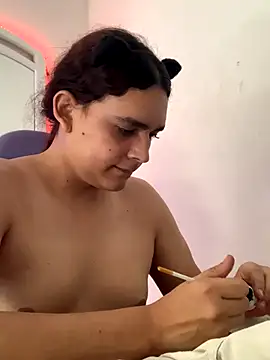 La-Gatiita-trans online show from 11-14-25, 02:21