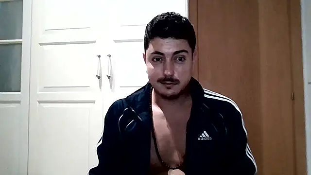Snapshot of jock__ chatting on 10-13-25, 08:32 jock online show from 10-13-25, 08:32