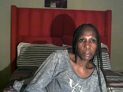 AfroGodesss123 online show from 06-24-26, 04:05