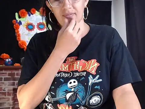 Lucyy Naugthy online show from 11-16-25, 01:16