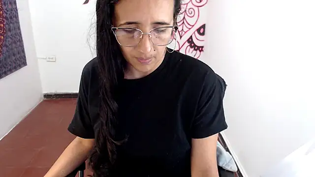 Lucyy Naugthy online show from 03-31-26, 01:46