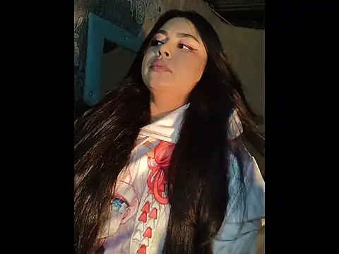 EliaStone05 online show from 01-13-26, 04:38