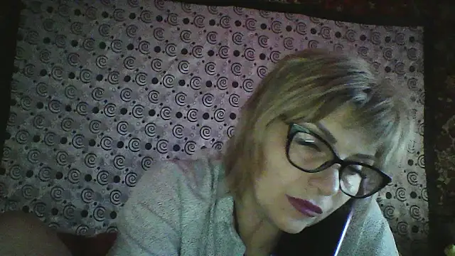 Snapshot of Lia_Ray chatting on 11-22-25, 08:40 Lia Ray online show from 11-22-25, 08:40