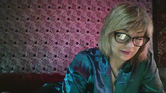 Snapshot of Lia_Ray chatting on 12-17-25, 08:25 Lia Ray online show from 12-17-25, 08:25