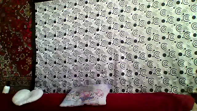 Snapshot of Lia_Ray chatting on 10-24-25, 12:48 Lia Ray online show from 10-24-25, 12:48
