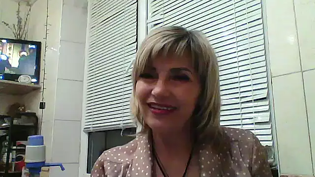 Snapshot of Lia_Ray chatting on 10-15-25, 06:38 Lia Ray online show from 10-15-25, 06:38