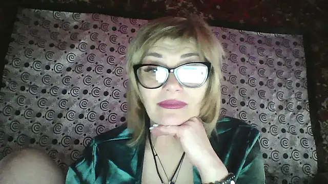 Snapshot of Lia_Ray chatting on 12-22-25, 09:04 Lia Ray online show from 12-22-25, 09:04