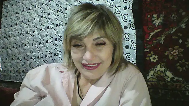 Snapshot of Lia_Ray chatting on 10-20-25, 07:14 Lia Ray online show from 10-20-25, 07:14