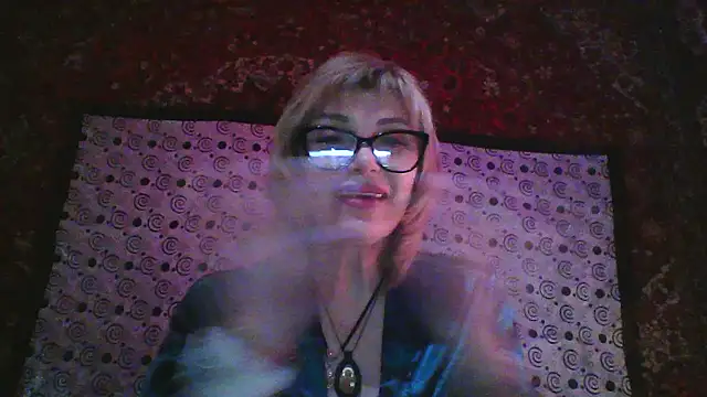 Snapshot of Lia_Ray chatting on 12-13-25, 08:04 Lia Ray online show from 12-13-25, 08:04