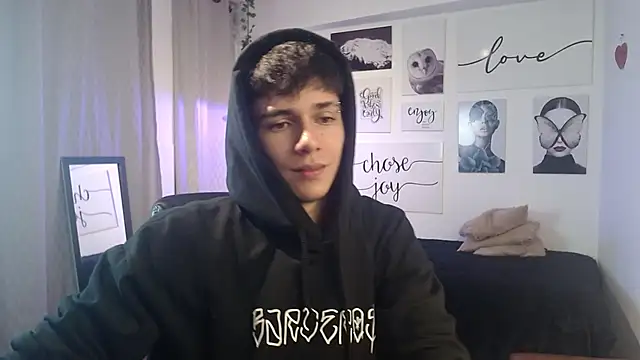 AmethystShadow17 online show from 03-20-26, 07:59