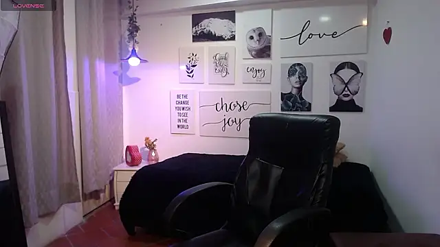 AmethystShadow17 online show from 03-21-26, 08:57