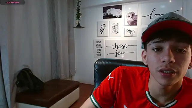 AmethystShadow17 online show from 12-02-25, 04:19