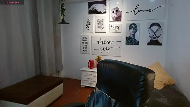 AmethystShadow17 online show from 12-03-25, 04:50