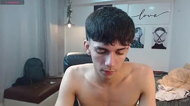 AmethystShadow17 online show from 11-23-25, 12:20