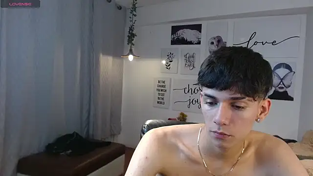 AmethystShadow17 online show from 11-24-25, 03:56