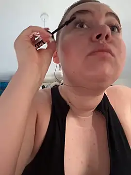 Snapshot of AvaHart chatting on 02-17-26, 12:13 AvaHart online show from 02-17-26, 12:13