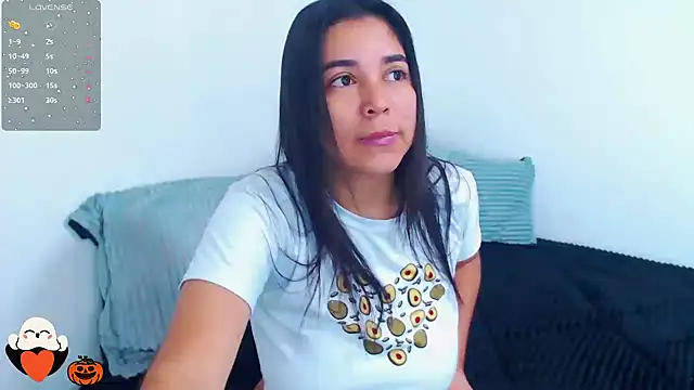 HaannaAGT online show from 10-26-25, 02:56