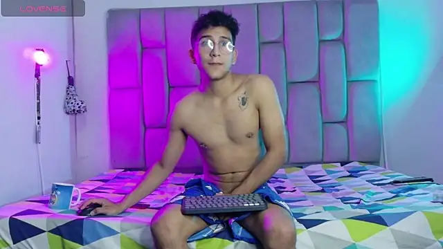 Desire4Duo online show from 03-23-26, 11:21