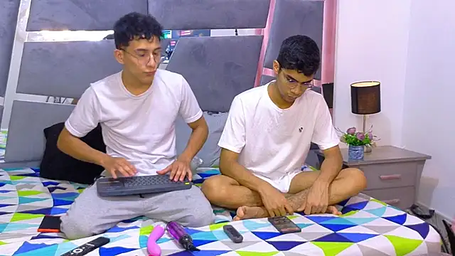 Desire4Duo online show from 11-11-25, 01:39