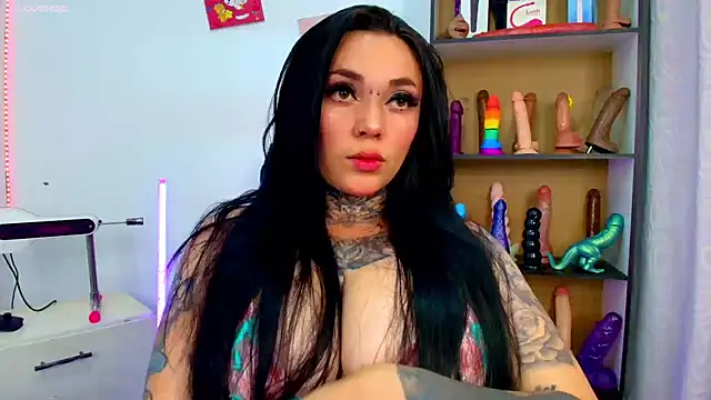 Elisce cloudd online show from 04-11-26, 03:03