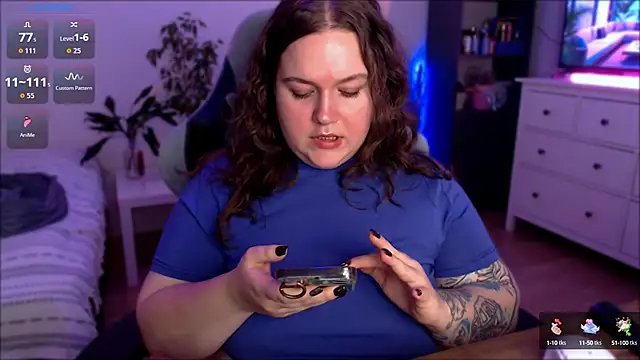 Snapshot of SummerTina chatting on 10-01-25, 08:08 SummerTina online show from 10-01-25, 08:08