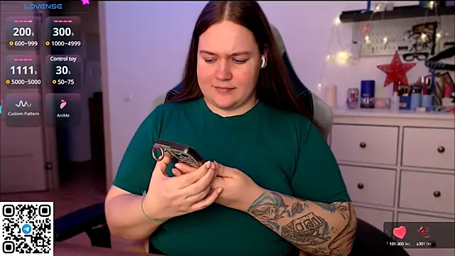 Snapshot of SummerTina chatting on 12-07-24, 06:10 SummerTina online show from 12-07-24, 06:10