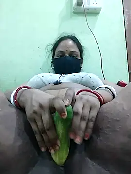 Snapshot of bably4455 chatting on 04-30-26, 03:35 bably4455 online show from 04-30-26, 03:35