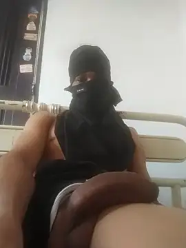 Snapshot of JR777xxx chatting on 02-27-26, 09:25 JR777xxx online show from 02-27-26, 09:25