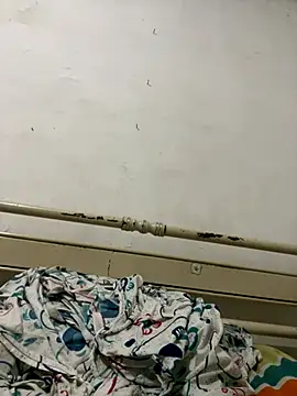 Snapshot of JR777xxx chatting on 11-27-25, 03:29 JR777xxx online show from 11-27-25, 03:29