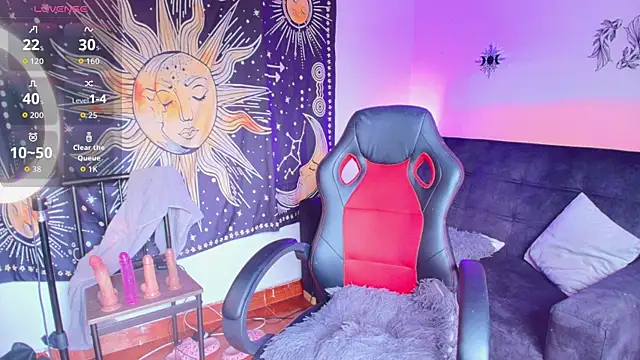 Snapshot of Cat__Moon__ chatting on 07-17-26, 08:17 Cat Moon online show from 07-17-26, 08:17