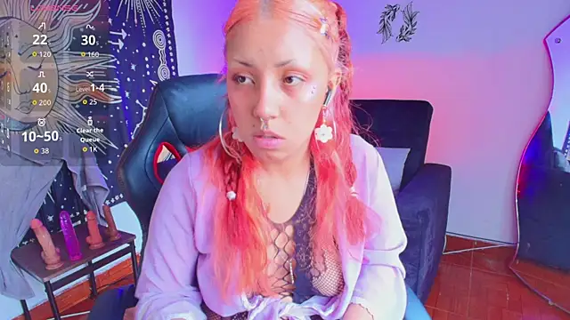 Snapshot of Cat__Moon__ chatting on 07-15-26, 07:21 Cat Moon online show from 07-15-26, 07:21