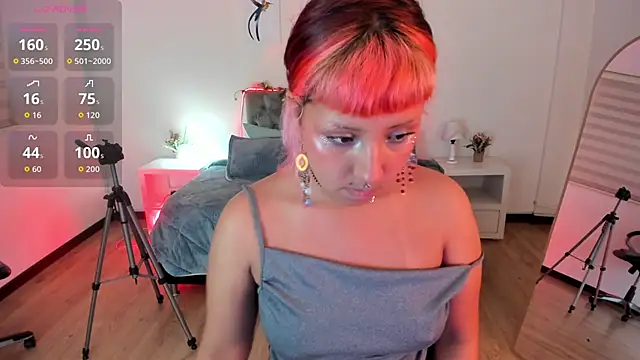 Cat  Moon   online show from 05-19-26, 01:56