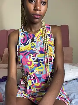 Snapshot of NyahHeat chatting on 05-06-26, 03:49 NyahHeat online show from 05-06-26, 03:49