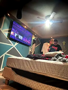 AlexRZ93 online show from 12-23-25, 02:22