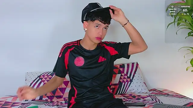 Snapshot of Axel_Cody_ chatting on 06-04-26, 01:38 Axel Cody online show from 06-04-26, 01:38