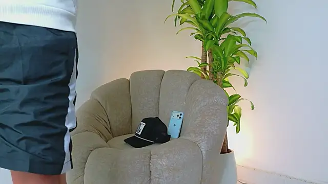 Snapshot of Axel_Cody_ chatting on 05-15-26, 01:53 Axel Cody online show from 05-15-26, 01:53